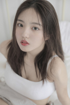 初中小姐姐脚丫有白色粘稠物